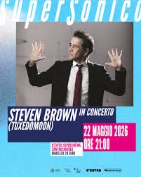 SuperSonico Steven Brown in concerto